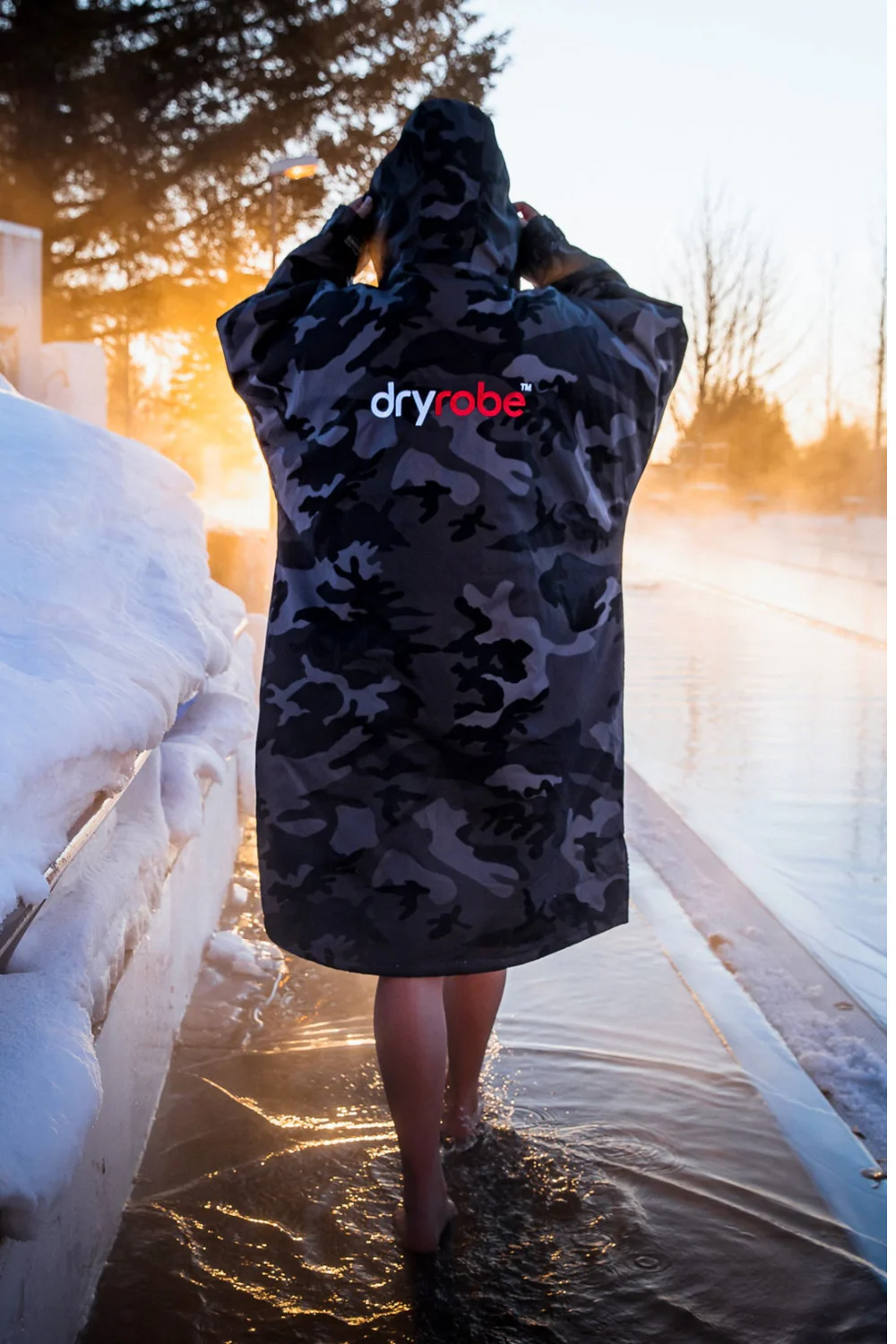 Dryrobe Advance Long Sleeve Changing Robe Black Camo/Black - Image 5