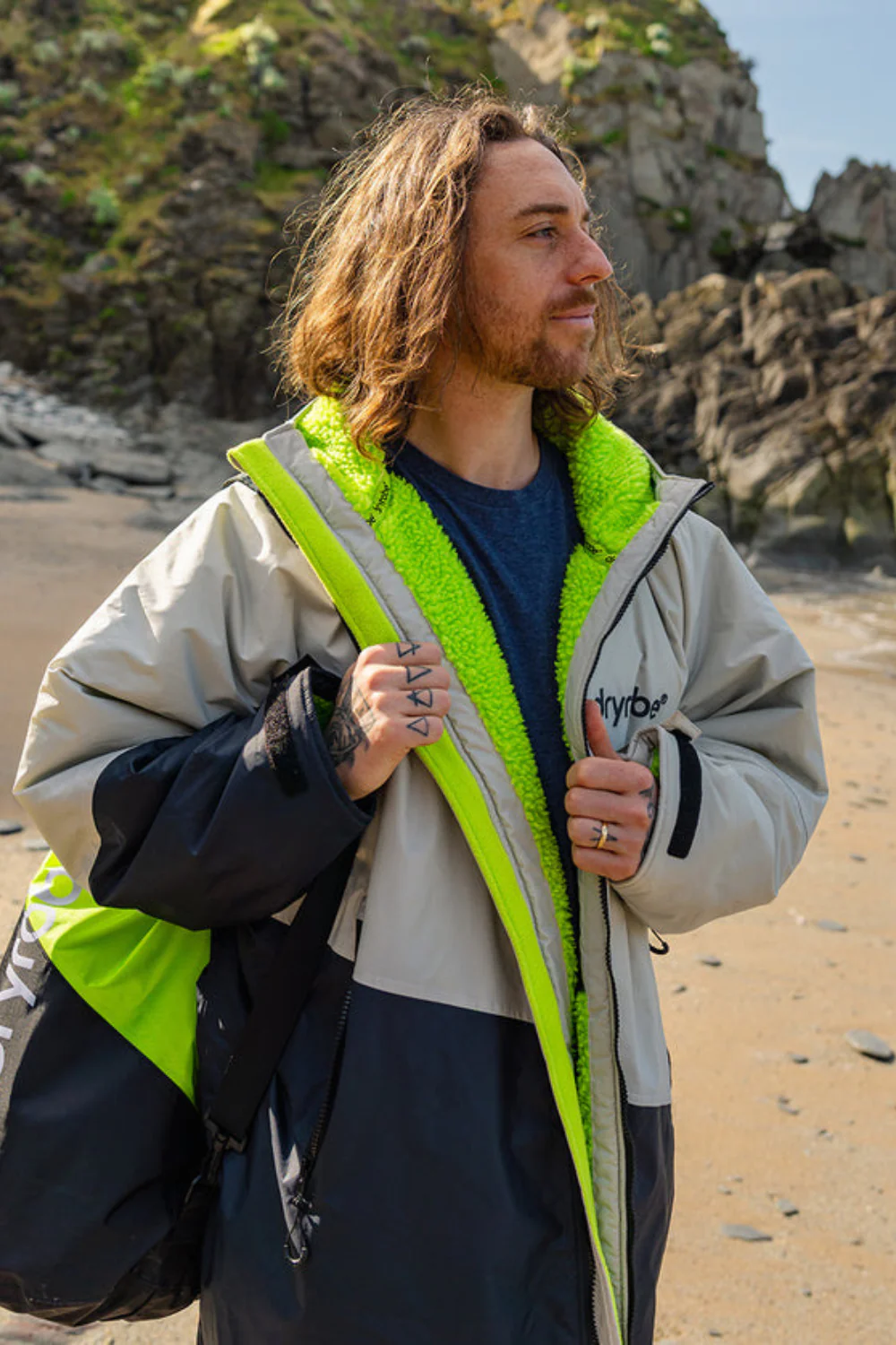 Dryrobe Advance Adults Long Sleeve Changing Robe Anthracite/Lime - Image 7