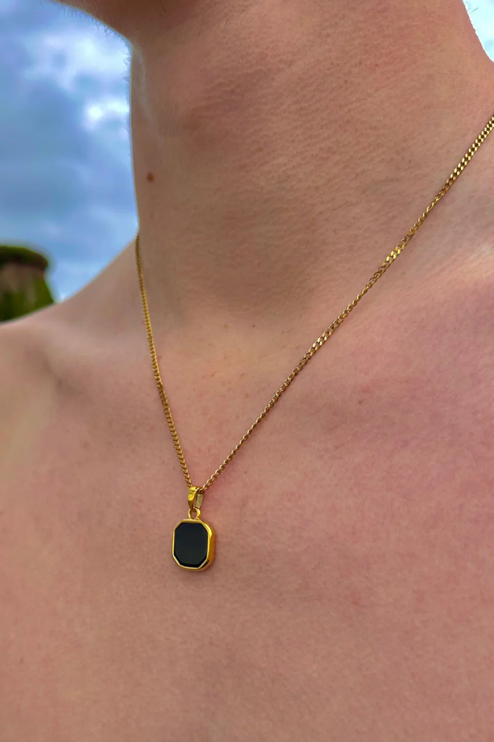 Ocean Jewel Onyx Stone Pendant Necklace Gold - Image 2