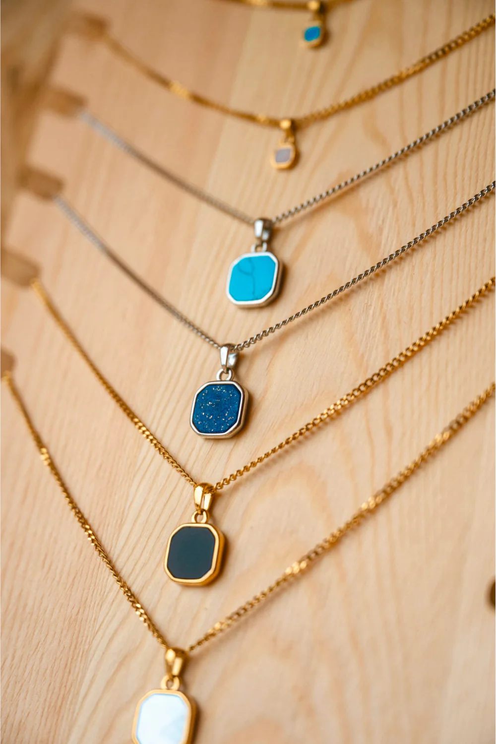 Ocean Jewel Onyx Stone Pendant Necklace Gold - Image 3