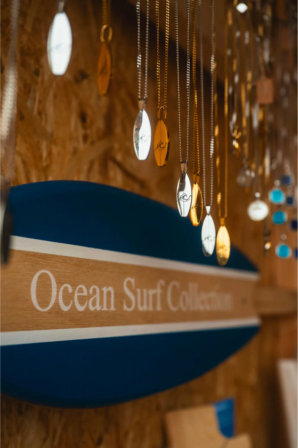 Ocean Jewel Wave Surfboard Pendant Gold - Image 3