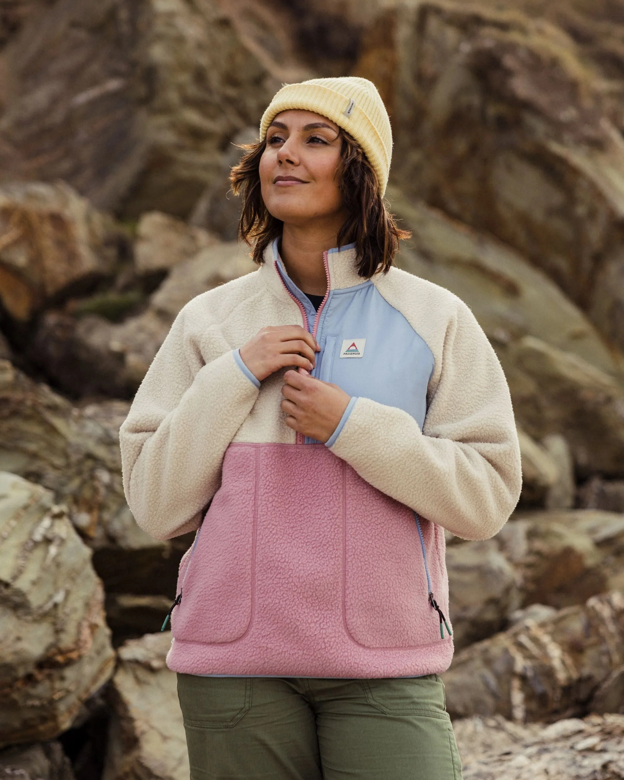 Passenger Home Womens Recycled Sherpa Fleece Oatmeal/Pink Haze - Image 6