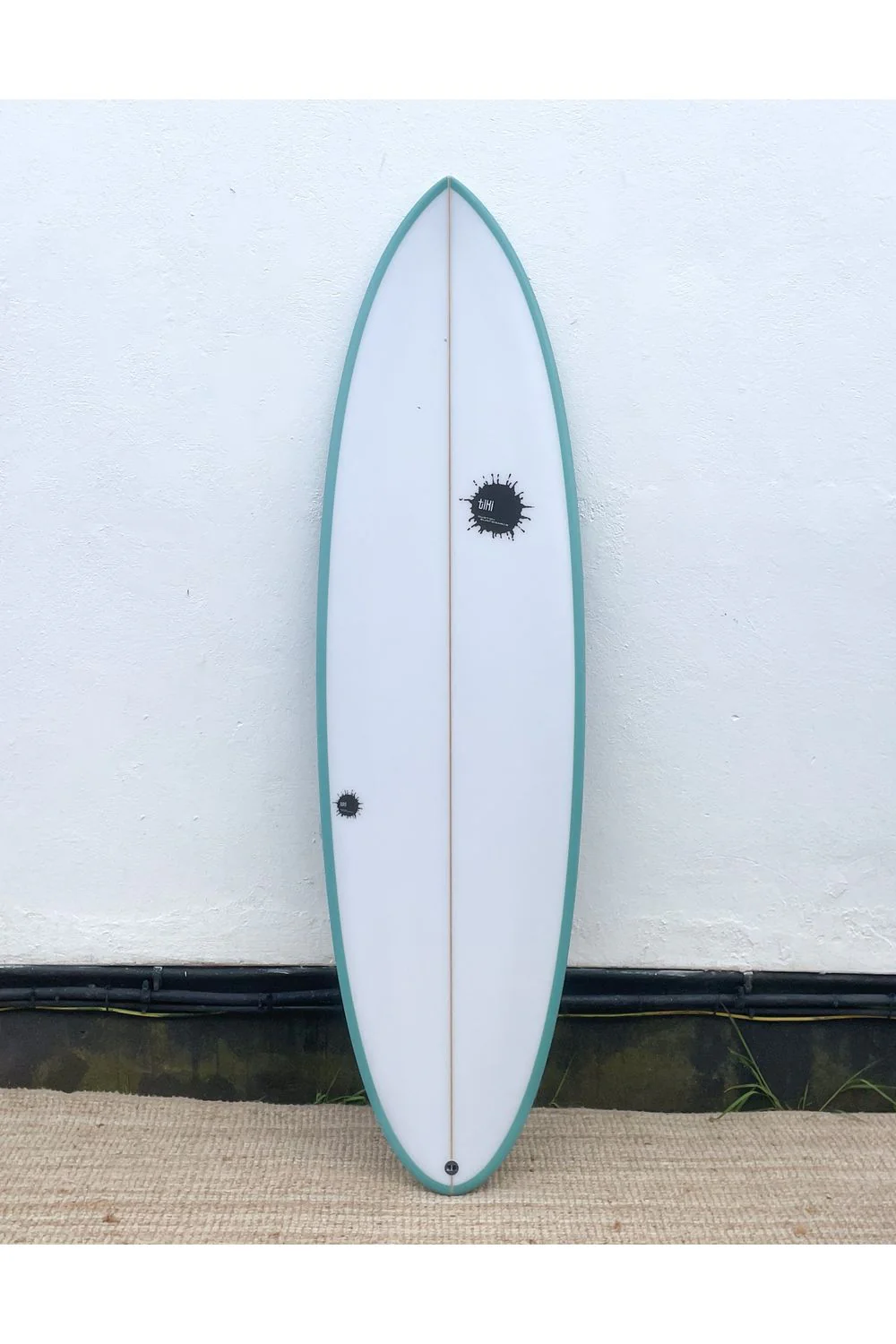 Tiki Custom Surfboard - Drifter Twin - White - Image 4