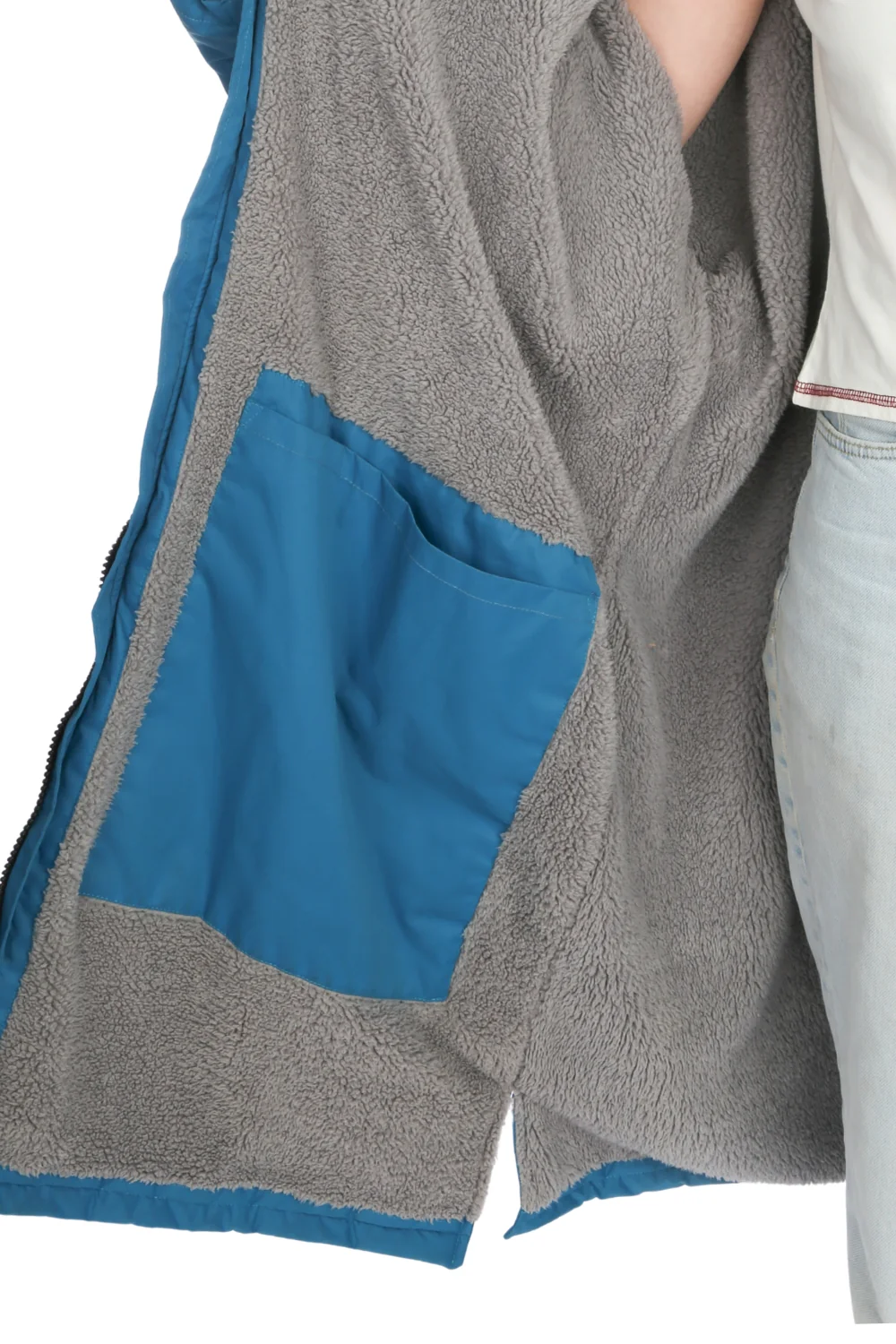 Tiki Tech Robe Teal With Grey Lining - Image 4